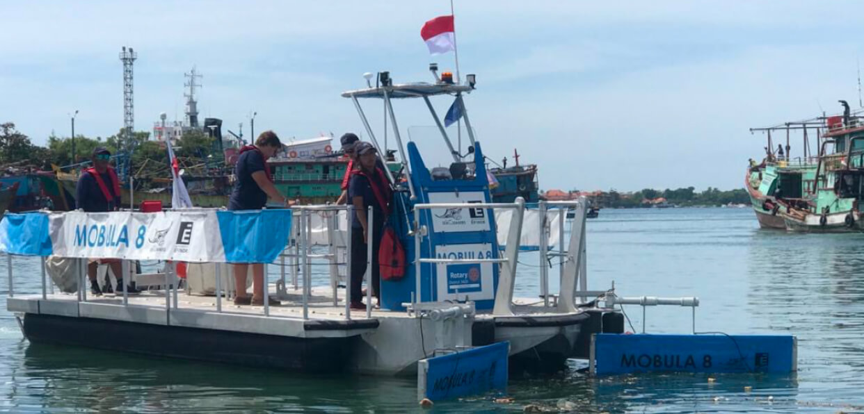 Collecter des déchets en milieux aquatiques en Indonésie avec The SeaCleaners